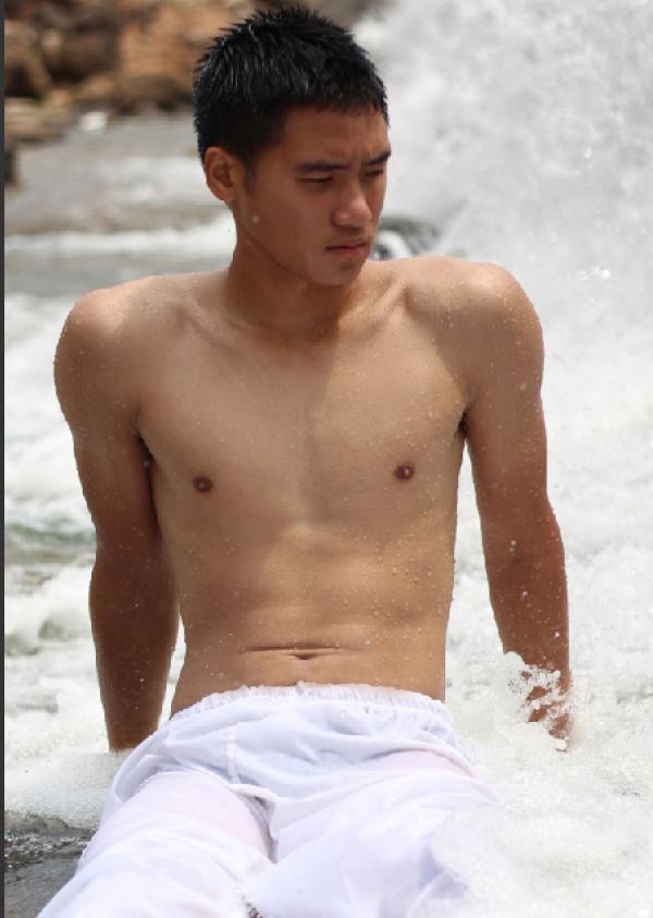 Alexis-Men-2